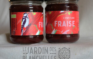 Pot de confiture de fraise bio du jardin des Planchelles Pot de confiture de fraise bio du jardin des Planchelles